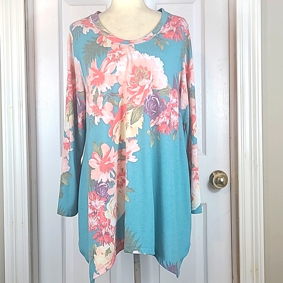 Philosophy Tops - Philosophy Floral Blouse